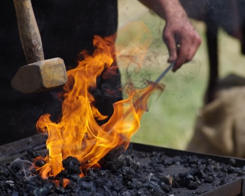 Lavorazione del Ferro - foto by pixabay.com
